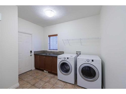 368 Evanspark Circle Nw, Calgary, AB - Indoor Photo Showing Laundry Room