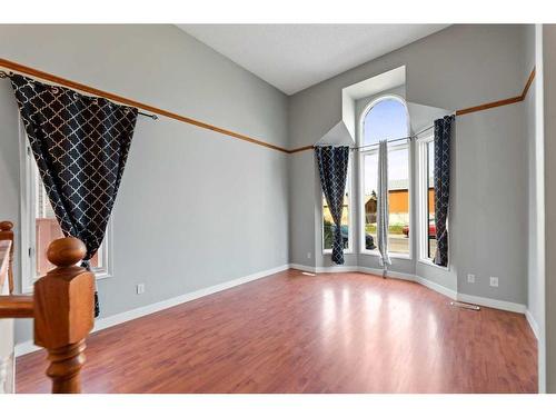 6567 Martingrove Drive Ne, Calgary, AB - Indoor Photo Showing Other Room