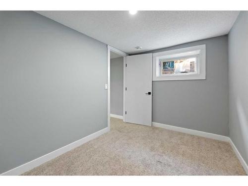 6567 Martingrove Drive Ne, Calgary, AB - Indoor Photo Showing Other Room