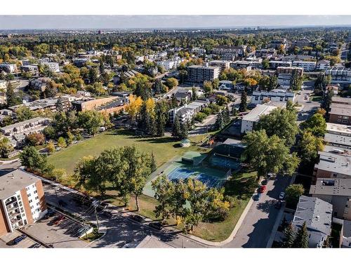 305-2503 17 Street Sw, Calgary, AB - Outdoor With View