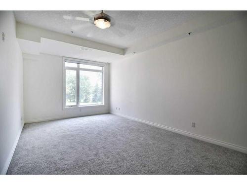 1308-24 Hemlock Crescent Sw, Calgary, AB - Indoor Photo Showing Other Room