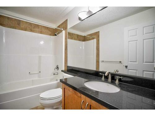 1308-24 Hemlock Crescent Sw, Calgary, AB - Indoor Photo Showing Bathroom