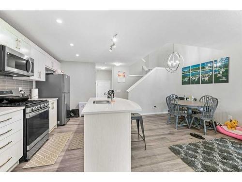 178 Cityside Grove Ne, Calgary, AB - Indoor Photo Showing Kitchen