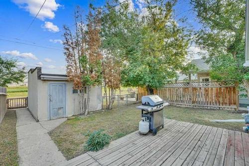 829 3 Avenue West, Drumheller, AB - Outdoor With Deck Patio Veranda