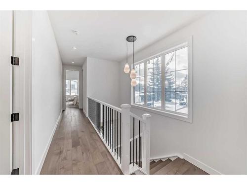 176 Lissington Drive Sw, Calgary, AB - Indoor Photo Showing Other Room