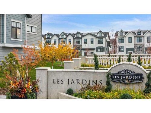 413-255 Les Jardins Park Se, Calgary, AB - Outdoor With Facade