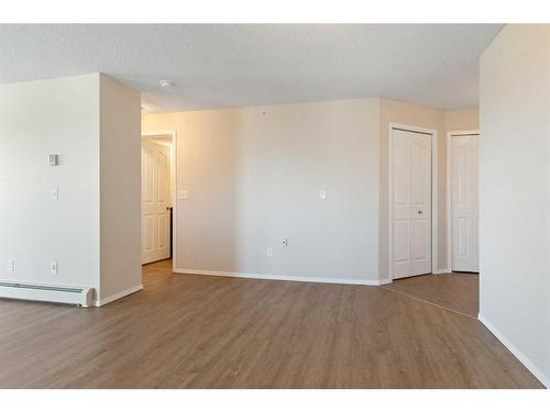 2401-60 Panatella Street, Calgary, AB - Indoor Photo Showing Other Room