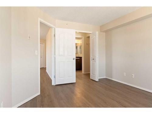 2401-60 Panatella Street, Calgary, AB - Indoor Photo Showing Other Room