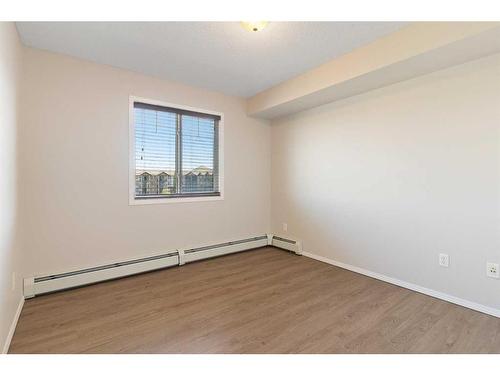 2401-60 Panatella Street, Calgary, AB - Indoor Photo Showing Other Room