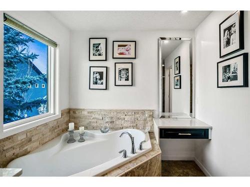 190 Auburn Shores Crescent Se, Calgary, AB - Indoor Photo Showing Bathroom