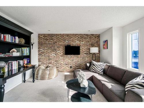 190 Auburn Shores Crescent Se, Calgary, AB - Indoor Photo Showing Living Room