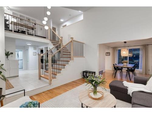 73 Stratford Place Sw, Calgary, AB - Indoor Photo Showing Living Room