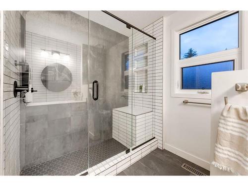 73 Stratford Place Sw, Calgary, AB - Indoor Photo Showing Bathroom