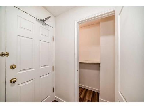 512-110 2 Avenue Se, Calgary, AB - Indoor Photo Showing Other Room