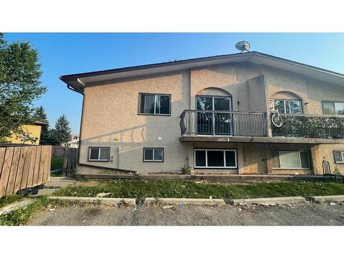 4-204 Pinehill Road Ne, Calgary, AB - Outdoor With Balcony