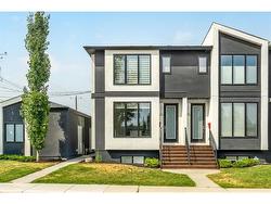 3518 19 Avenue SW Calgary, AB T3E 8B5