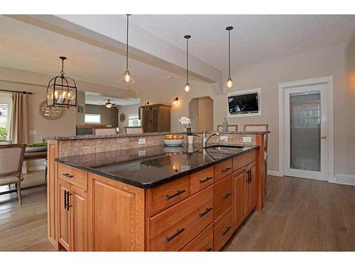 29 Ranch Road, Okotoks, AB - Indoor Photo Showing Kitchen