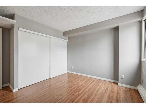 305-111 14 Avenue Se, Calgary, AB - Indoor Photo Showing Other Room