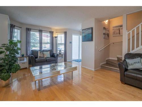 30 Country Village Landing Ne, Calgary, AB - Indoor Photo Showing Living Room