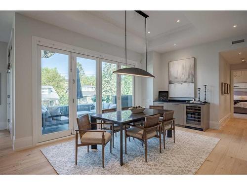 303-3030 17 Street Sw, Calgary, AB - Indoor Photo Showing Dining Room