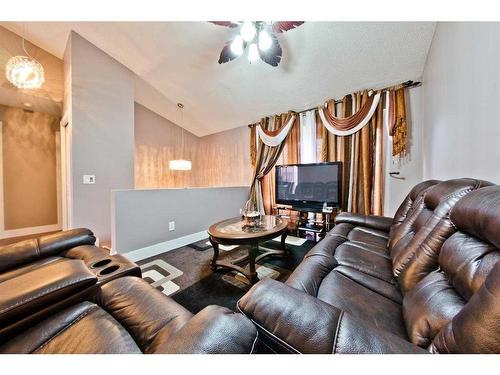 141 Falshire Close Ne, Calgary, AB - Indoor Photo Showing Living Room