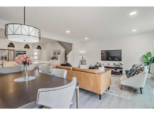 201 Walgrove Boulevard Se, Calgary, AB - Indoor Photo Showing Living Room