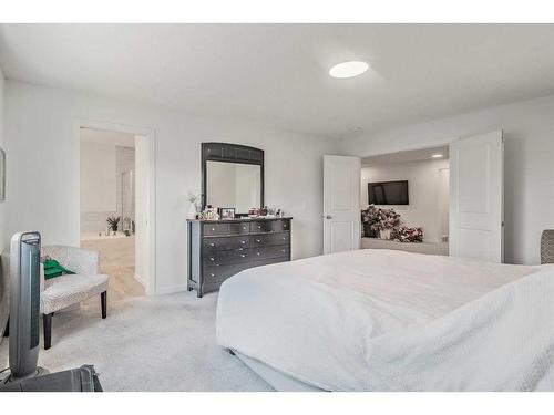 201 Walgrove Boulevard Se, Calgary, AB - Indoor Photo Showing Bedroom