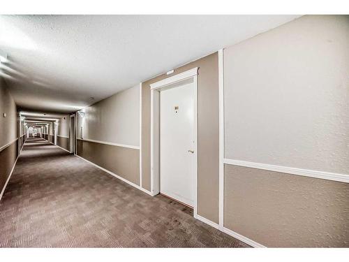 3324-3000 Millrise Point Sw, Calgary, AB - Indoor Photo Showing Other Room