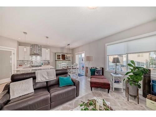 48 Nolanhurst Crescent Nw, Calgary, AB - Indoor Photo Showing Living Room