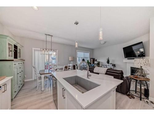 48 Nolanhurst Crescent Nw, Calgary, AB - Indoor Photo Showing Kitchen