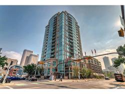 905-788 12 Avenue SW Calgary, AB T2R 0H1