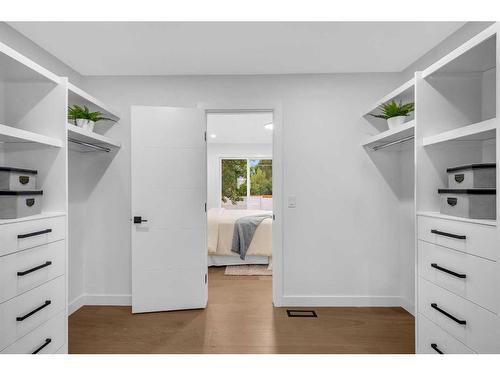 1028 Lake Ontario Drive Se, Calgary, AB - Indoor With Storage