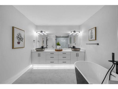 1028 Lake Ontario Drive Se, Calgary, AB - Indoor Photo Showing Bathroom