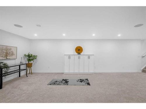 1028 Lake Ontario Drive Se, Calgary, AB - Indoor