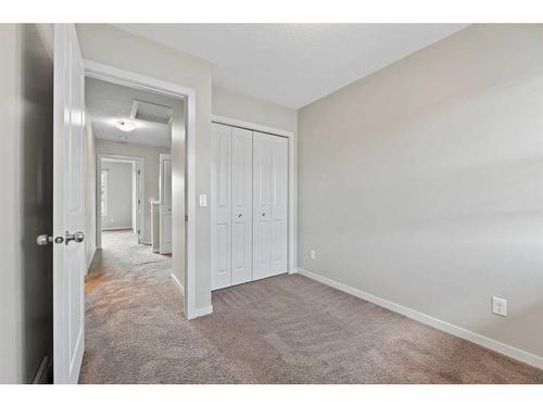 205 Evansridge Park Nw, Calgary, AB - Indoor Photo Showing Other Room