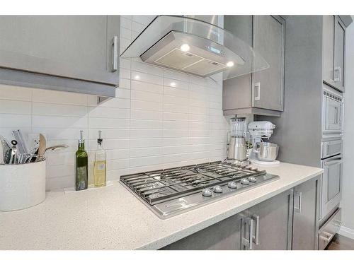 116 Sunset Manor, Cochrane, AB - Indoor Photo Showing Kitchen