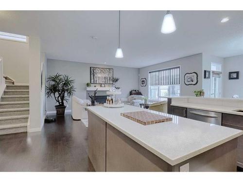 116 Sunset Manor, Cochrane, AB - Indoor Photo Showing Kitchen