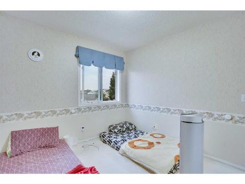 81 Taravista Way Ne, Calgary, AB - Indoor Photo Showing Bedroom