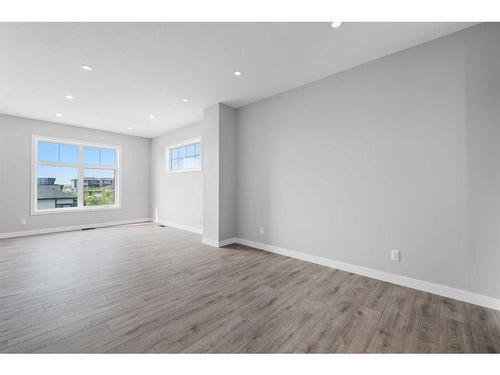 599 Mahogany Road Se, Calgary, AB - Indoor Photo Showing Other Room