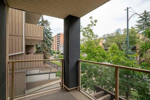 204-1029 15 Avenue Sw, Calgary, AB - Outdoor With Balcony With Exterior