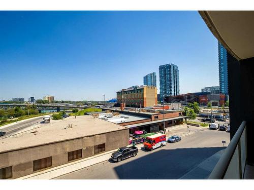 402-315 3 Street Se, Calgary, AB - Outdoor With View