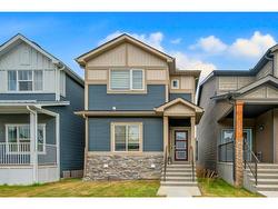 212 homestead Drive NE Calgary, AB T3J 4A9