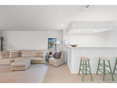 5852 Dalmead Crescent Nw, Calgary, AB - Indoor Photo Showing Living Room