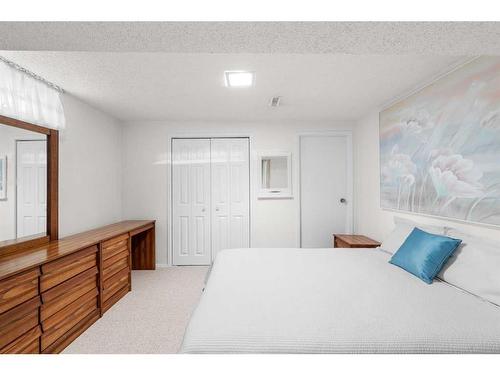 5852 Dalmead Crescent Nw, Calgary, AB - Indoor Photo Showing Bedroom