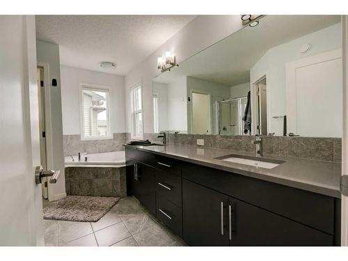 608 Monterey Drive Se, High River, AB - Indoor Photo Showing Bathroom