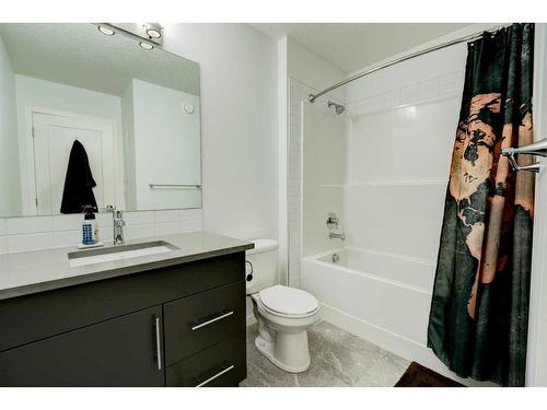 608 Monterey Drive Se, High River, AB - Indoor Photo Showing Bathroom