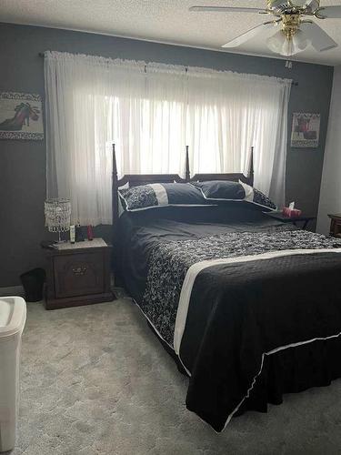 1613 13 Avenue North, Lethbridge, AB - Indoor Photo Showing Bedroom