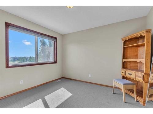 566 Saddlecreek Way Ne, Calgary, AB - Indoor Photo Showing Other Room