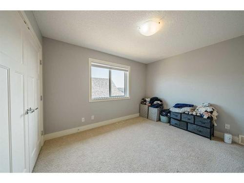 168 Kinniburgh Boulevard, Chestermere, AB - Indoor