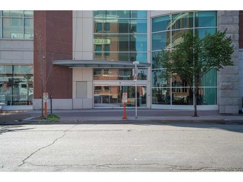 2305-433 11 Avenue Se, Calgary, AB - Outdoor